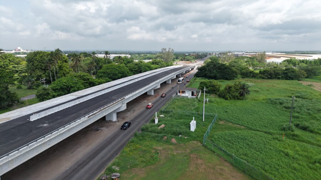 Así luce desde el aire el nuevo distribuidor vial de Tenaris Tamsa; una obra que transformará el acceso al Puerto de Veracruz default