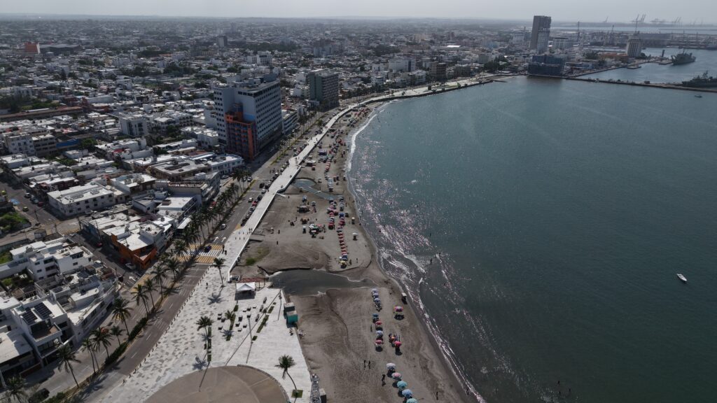 Playa Regatas: entre escolleras, barcos y la vida del puerto de Veracruz default